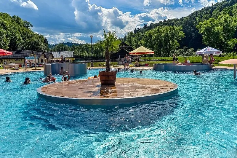 Swimming pools and paddling pools in Muszyna – Photo 1